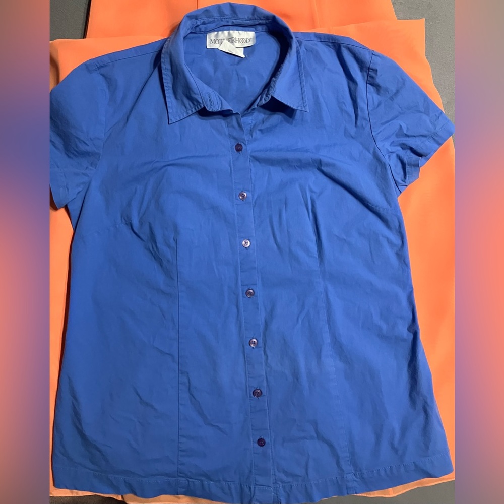 Shortsleeved Button-Up Maternity Shirt